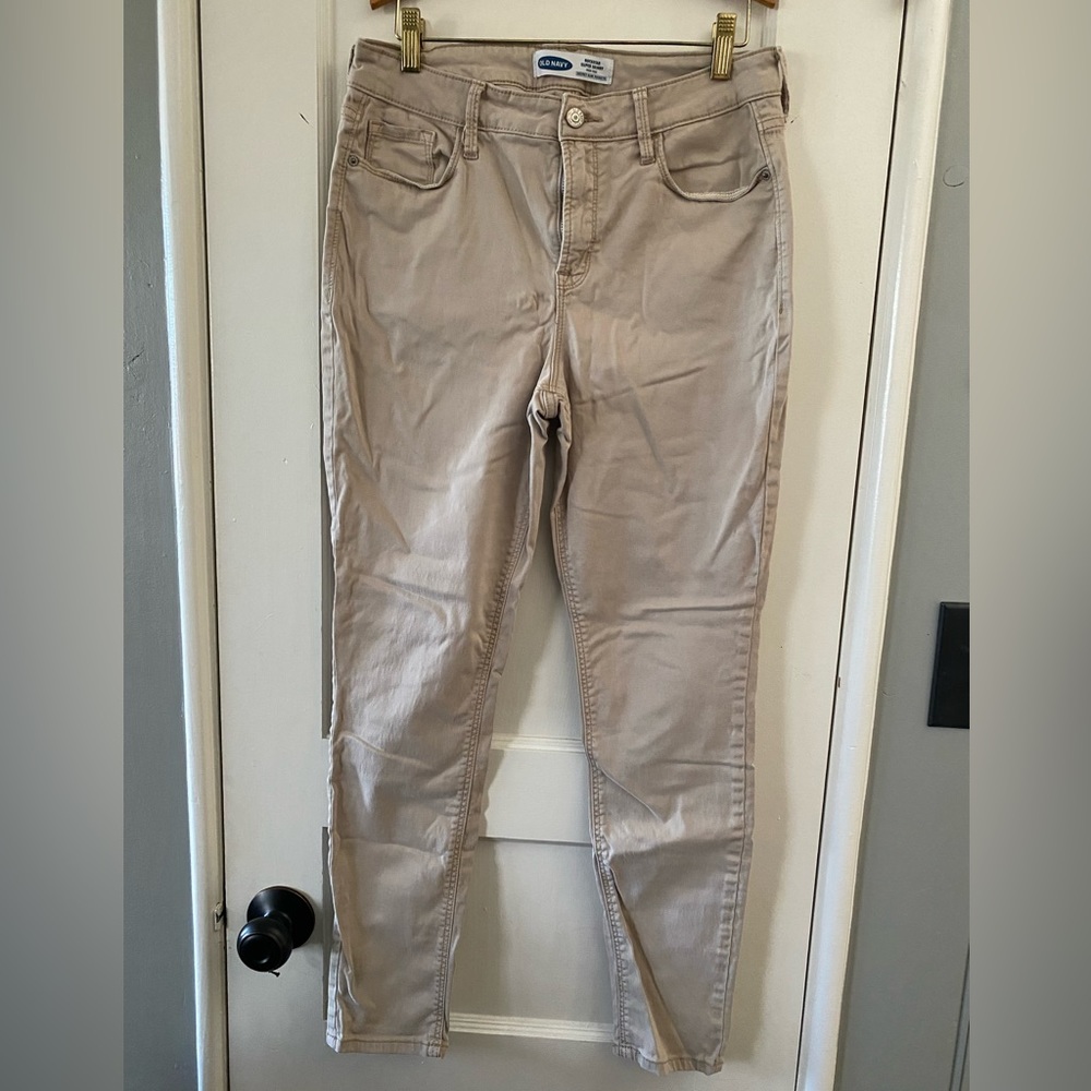 Old Navy Sateen A Stone’s Throw High Rise Super Skinny Khaki Pants Size 10